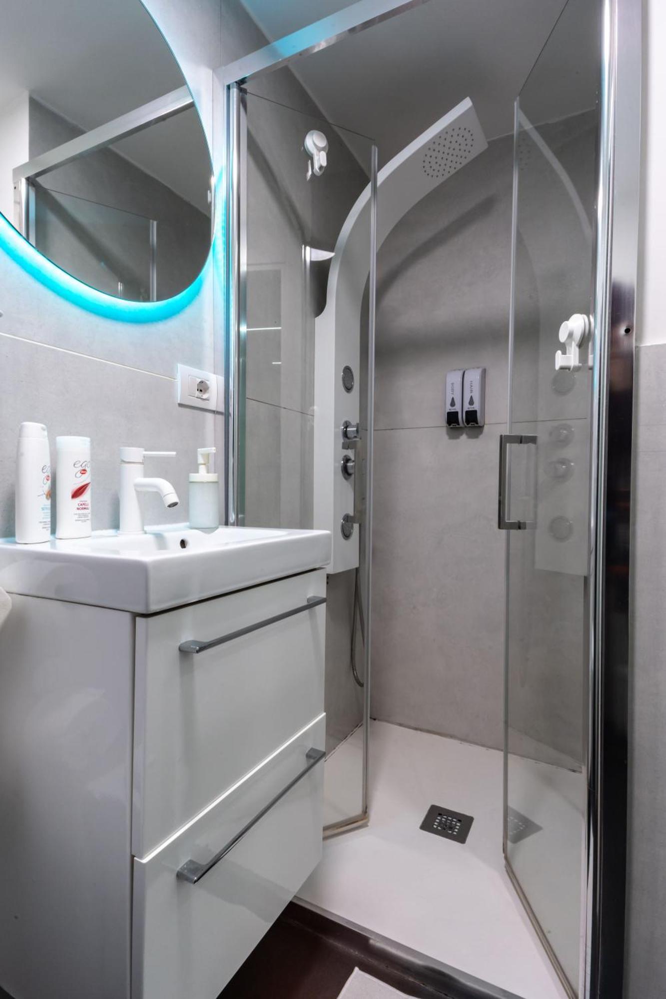 Skyhouse Duomo Bed & Breakfast Naples Luaran gambar